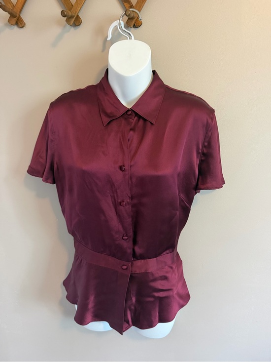 Banana Republic Tops - Y2K Banana Republic 100% Silk Short Sleeve Flutter Peplum Blouse Burgundy L